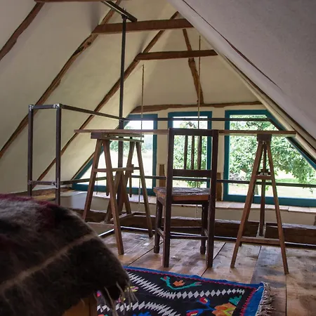 Casa Stramba Zece Hotare